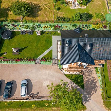 Villa Kasztelan Apartamenty Устрики-Долішні Екстер'єр фото
