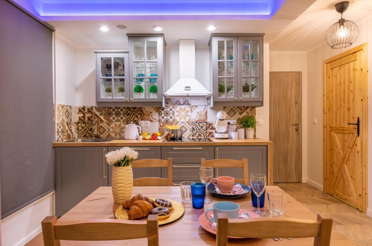 Villa Kasztelan Apartamenty Устрики-Долішні Екстер'єр фото